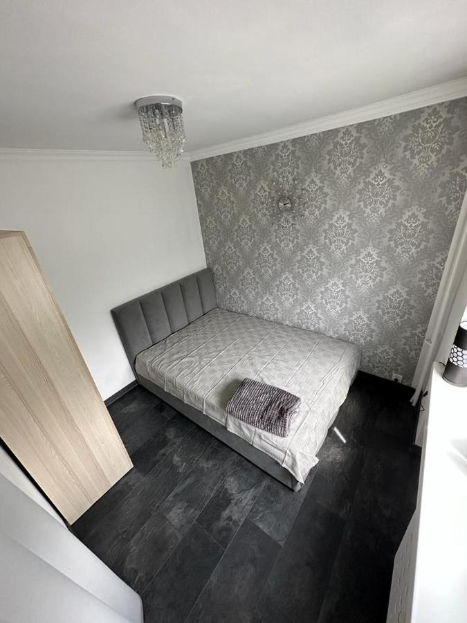 Apartment Ommpbooking Wspolna Lazienka Czestochowa